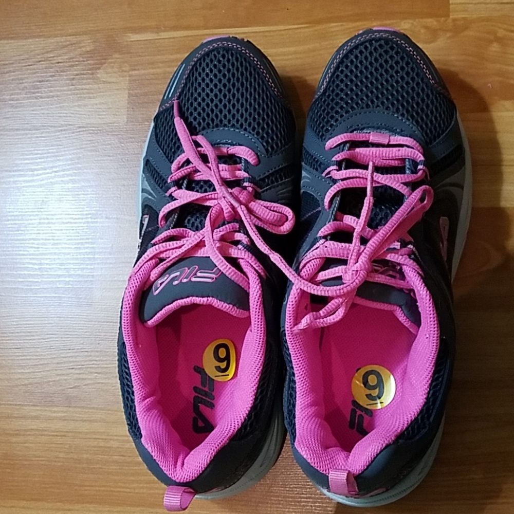 Fila  women' s sneakers